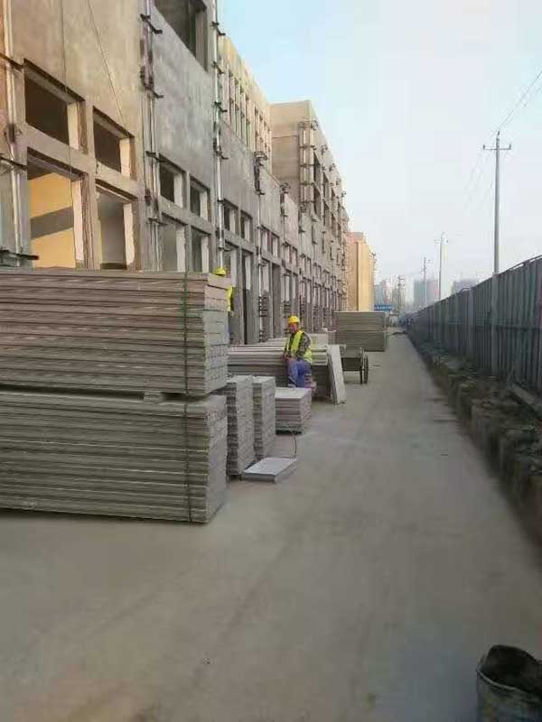 華晟建材工業(yè)廠房輕質(zhì)復(fù)合隔墻板價格解析